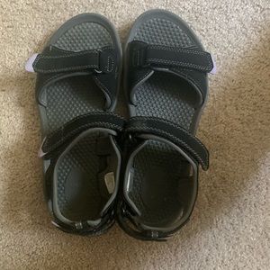 Walking sandals